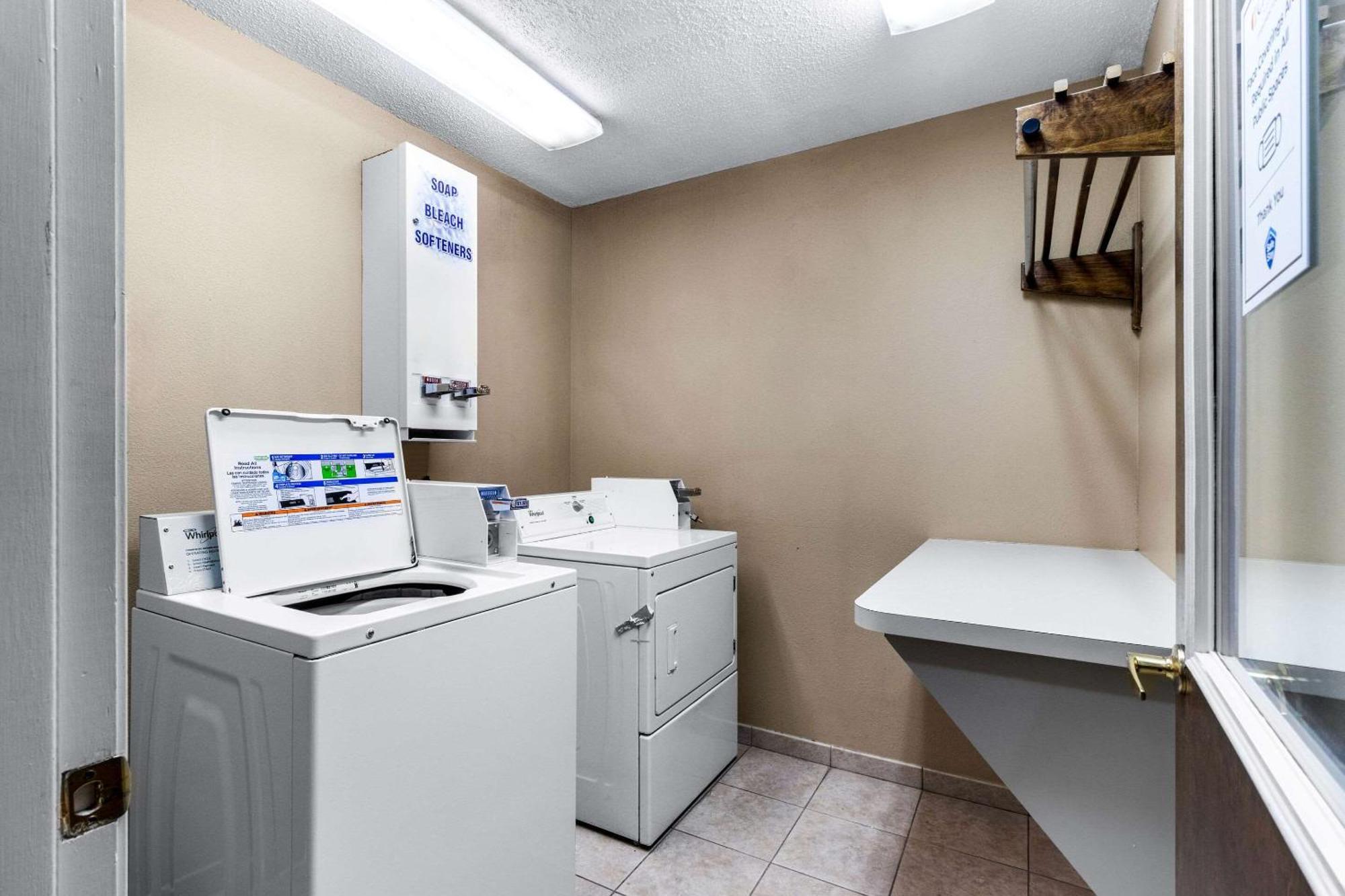 Comfort Inn Evansville East מראה חיצוני תמונה